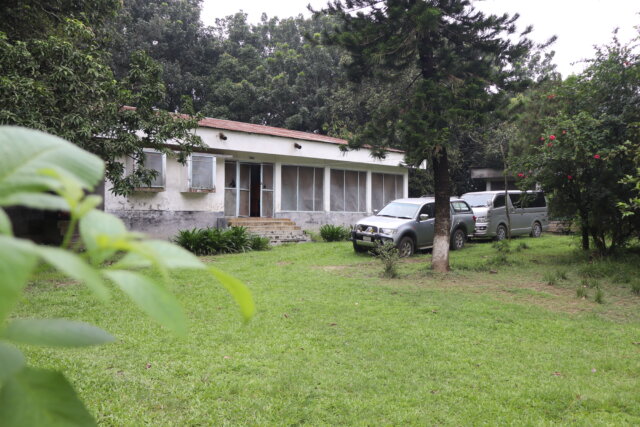 Side view of BLM-F office building